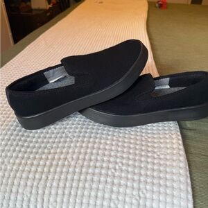 Never Worn: Mens Allbirds Black Wool Slip-on
